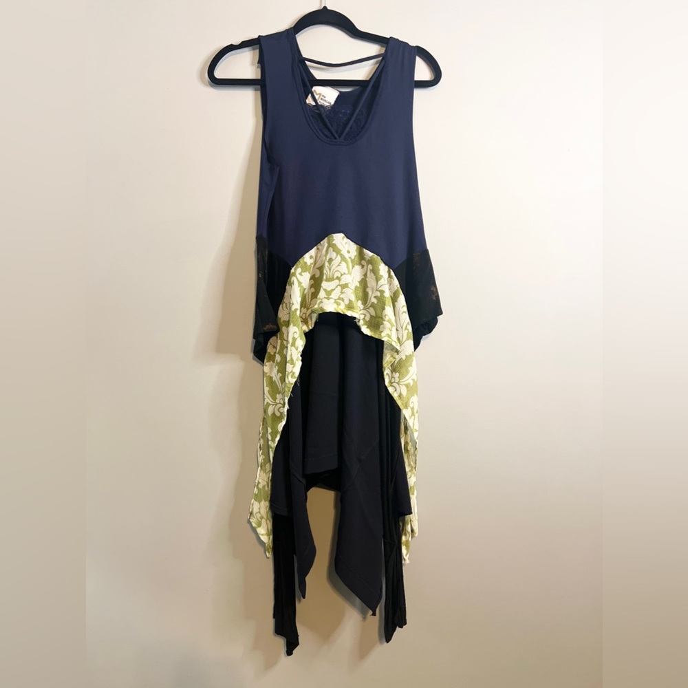 Sleeveless Tunic | Medium | The Morgan Factory